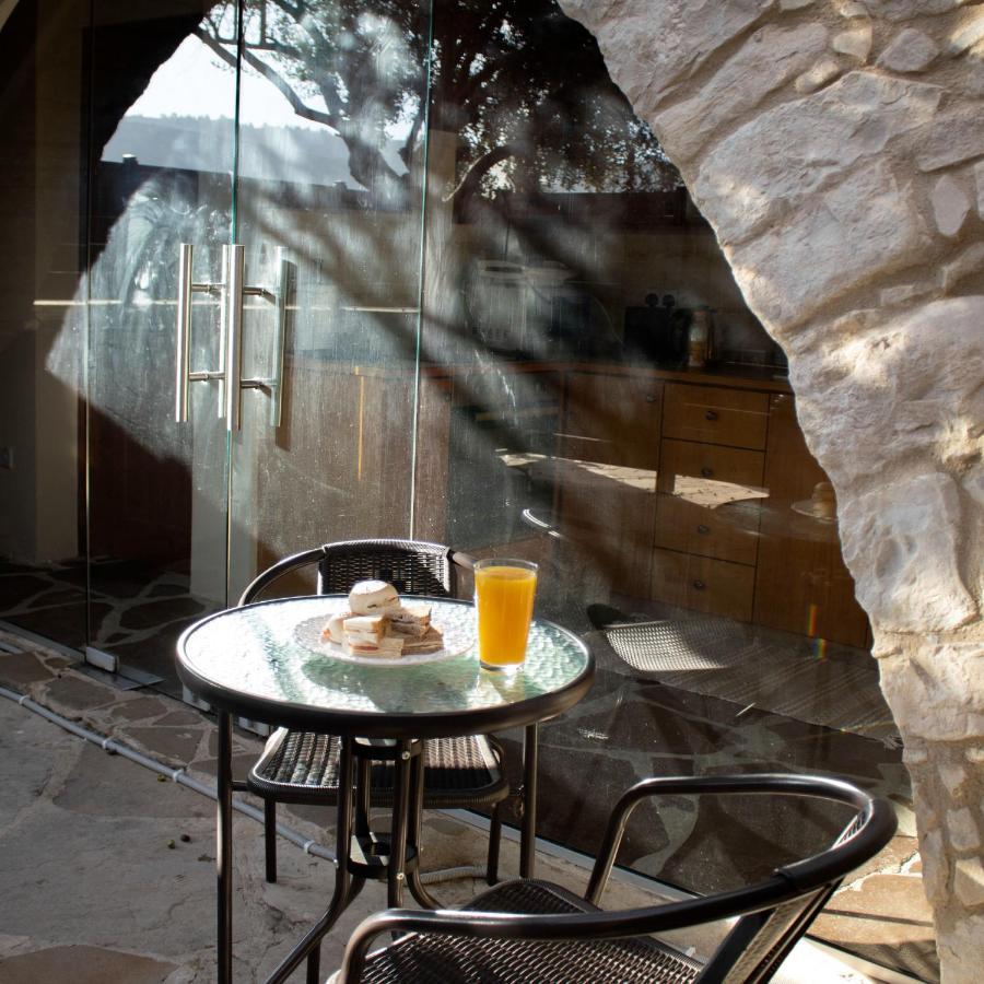 The Stonehouse Suites With Private Bath Spas Λεμεσός Εξωτερικό φωτογραφία