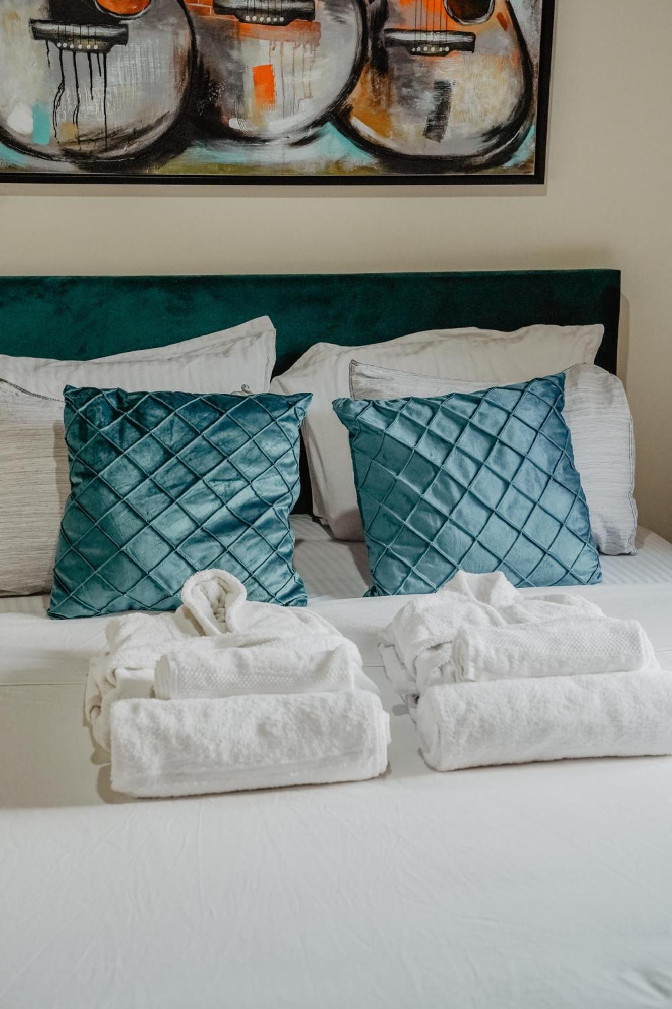 The Stonehouse Suites With Private Bath Spas Λεμεσός Εξωτερικό φωτογραφία