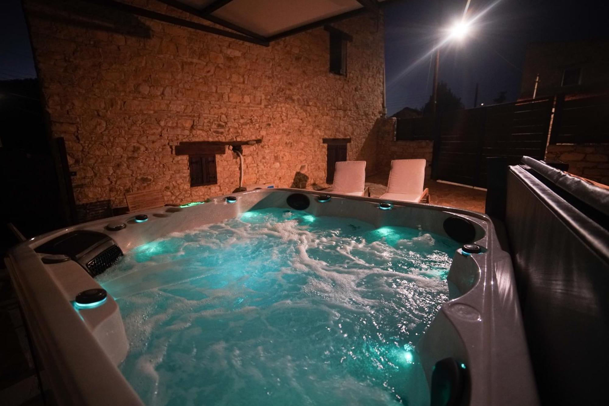 The Stonehouse Suites With Private Bath Spas Λεμεσός Εξωτερικό φωτογραφία