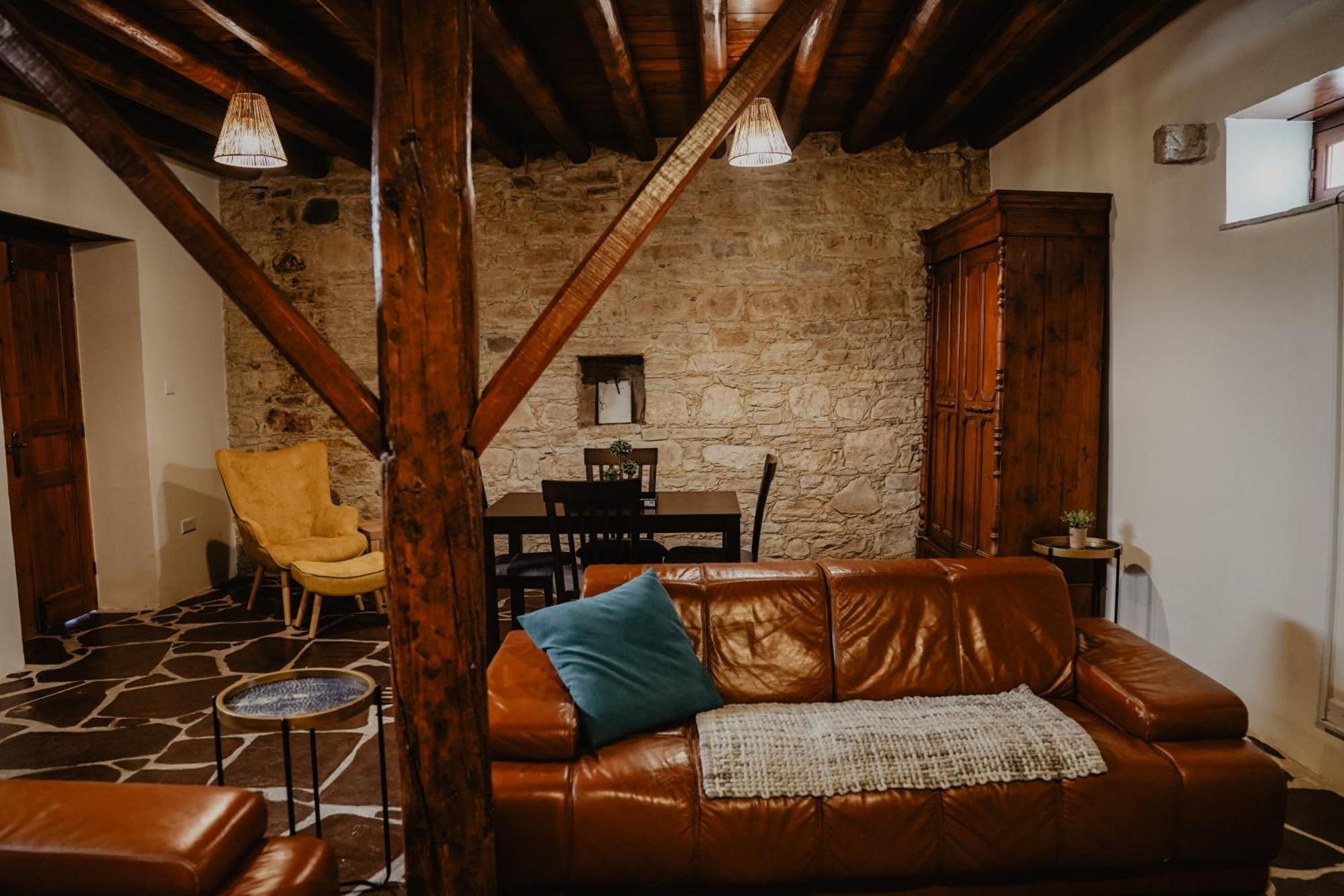 The Stonehouse Suites With Private Bath Spas Λεμεσός Εξωτερικό φωτογραφία