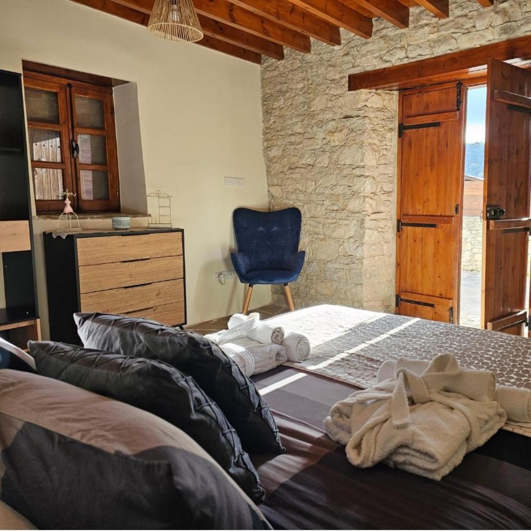 The Stonehouse Suites With Private Bath Spas Λεμεσός Δωμάτιο φωτογραφία